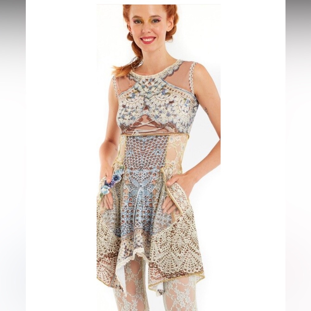 IPNG Tunic Crotchet Printed Lace